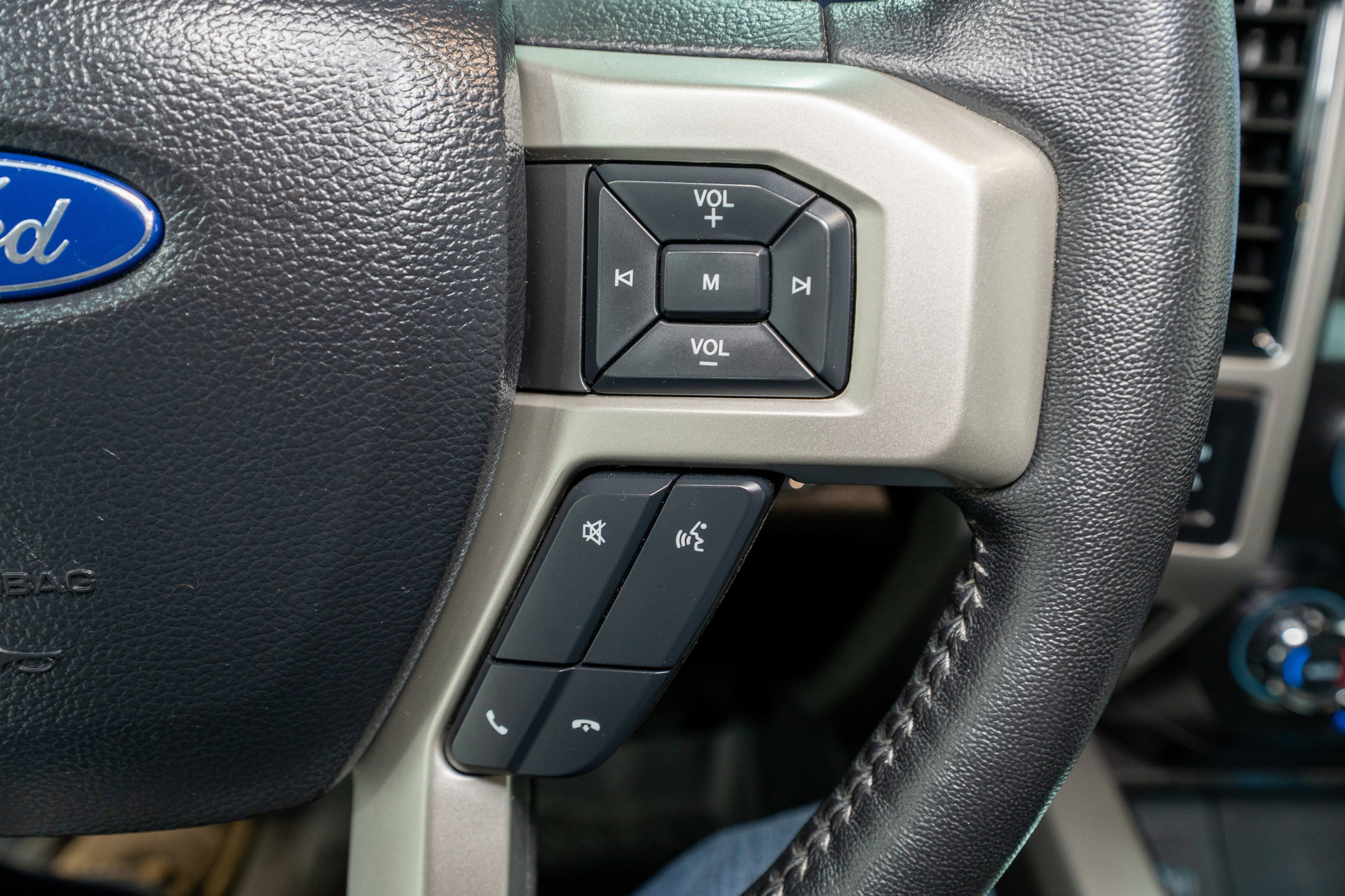 Used 2020 Ford F350 Lariat image 30