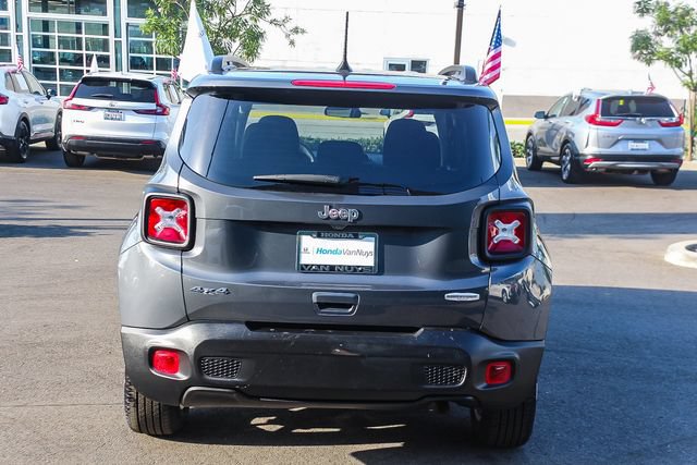 Used 2022 Jeep Renegade Latitude AWD/4WD image 6