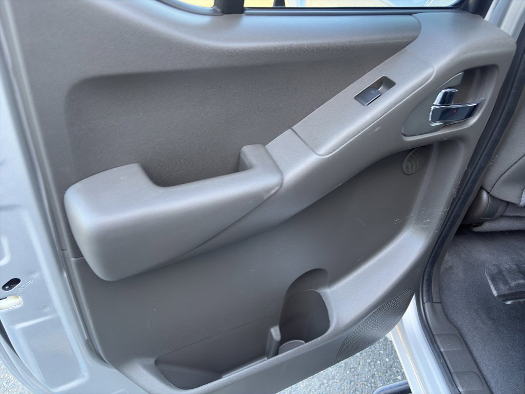 Used 2018 Nissan Frontier PRO-4X AWD/4WD image 14
