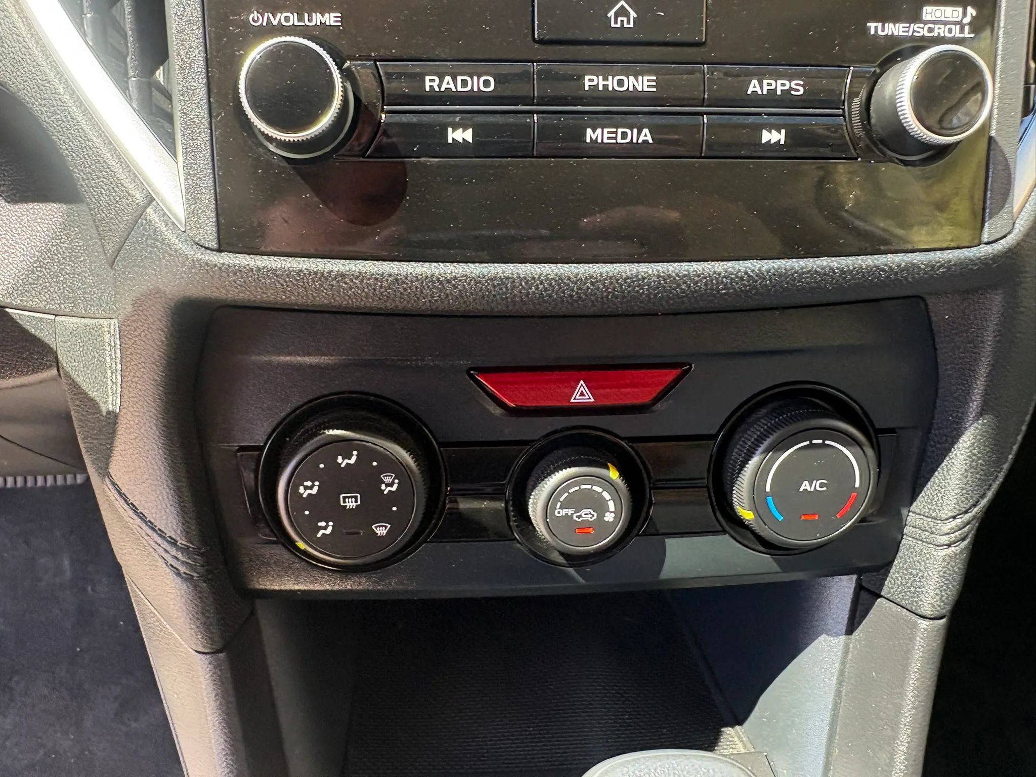 Used 2019 Subaru Impreza 2.0i AWD/4WD image 27