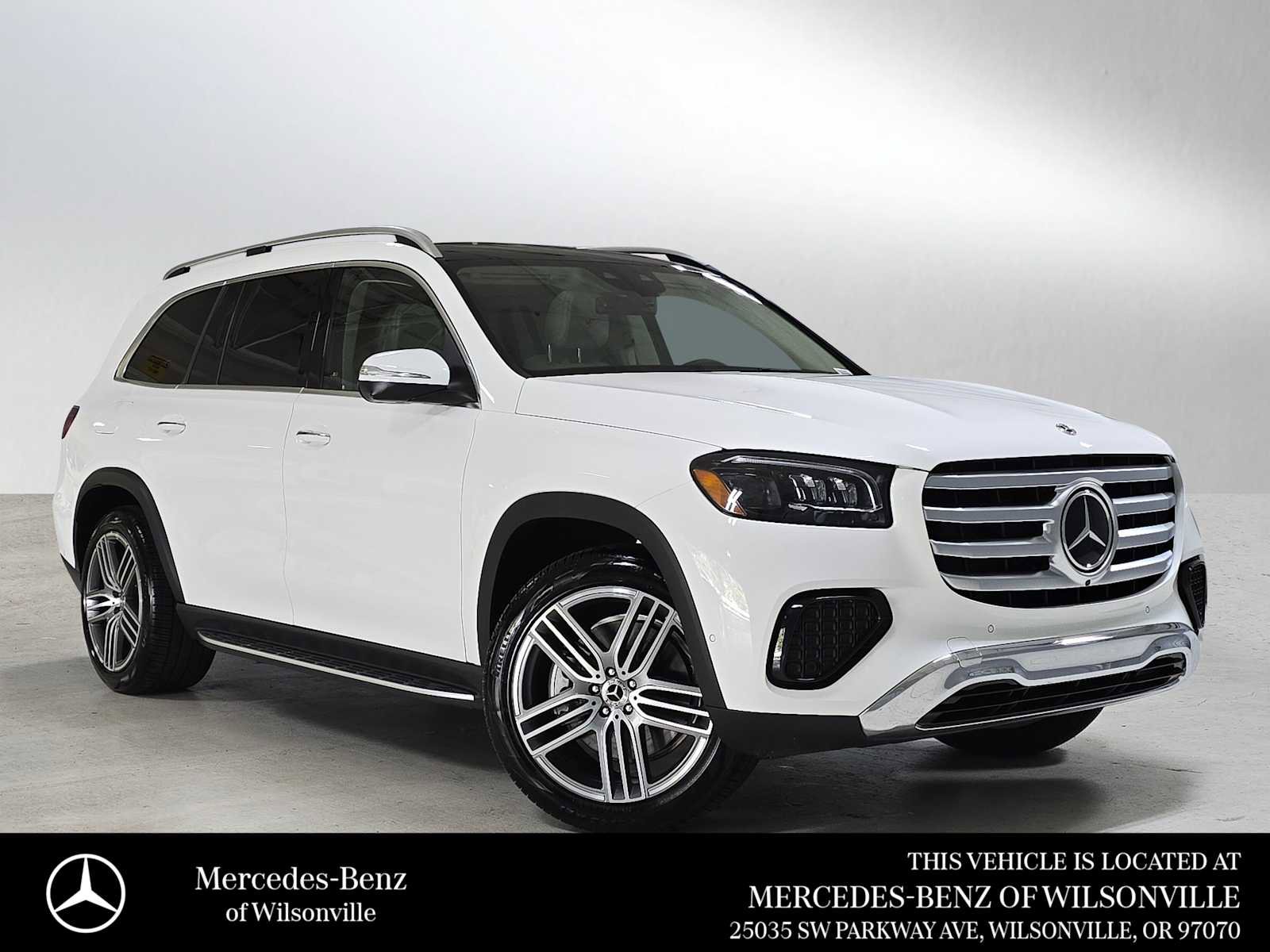 Used 2026 Mercedes-Benz GLS 450 4MATIC image 1