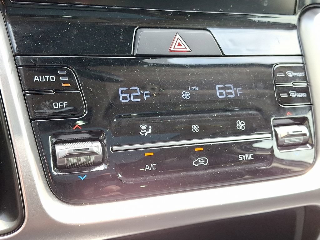 Used 2021 Kia Sorento EX w/ Panoramic Sunroof Package AWD/4WD image 17