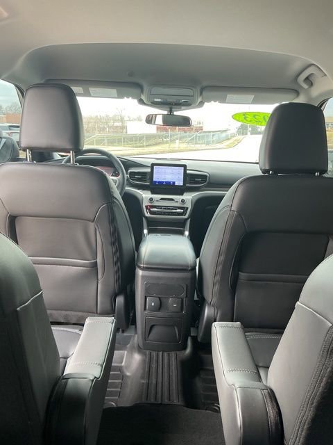 Used 2023 Ford Explorer XLT w/ Equipment Group 202A image 16