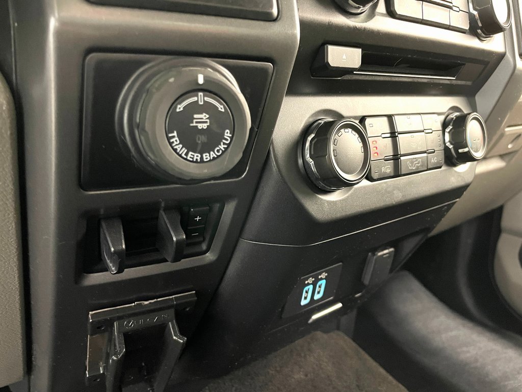 Used 2018 Ford F150 XLT w/ Equipment Group 302A Luxury image 34