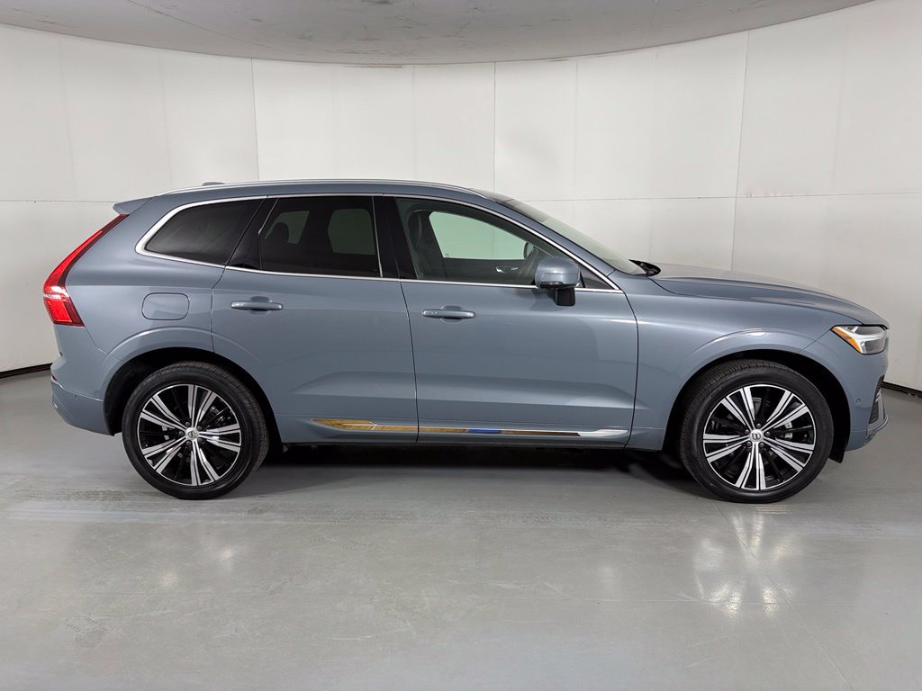 Used 2023 Volvo XC60 B5 Plus w/ Protection Package Premier FWD image 9