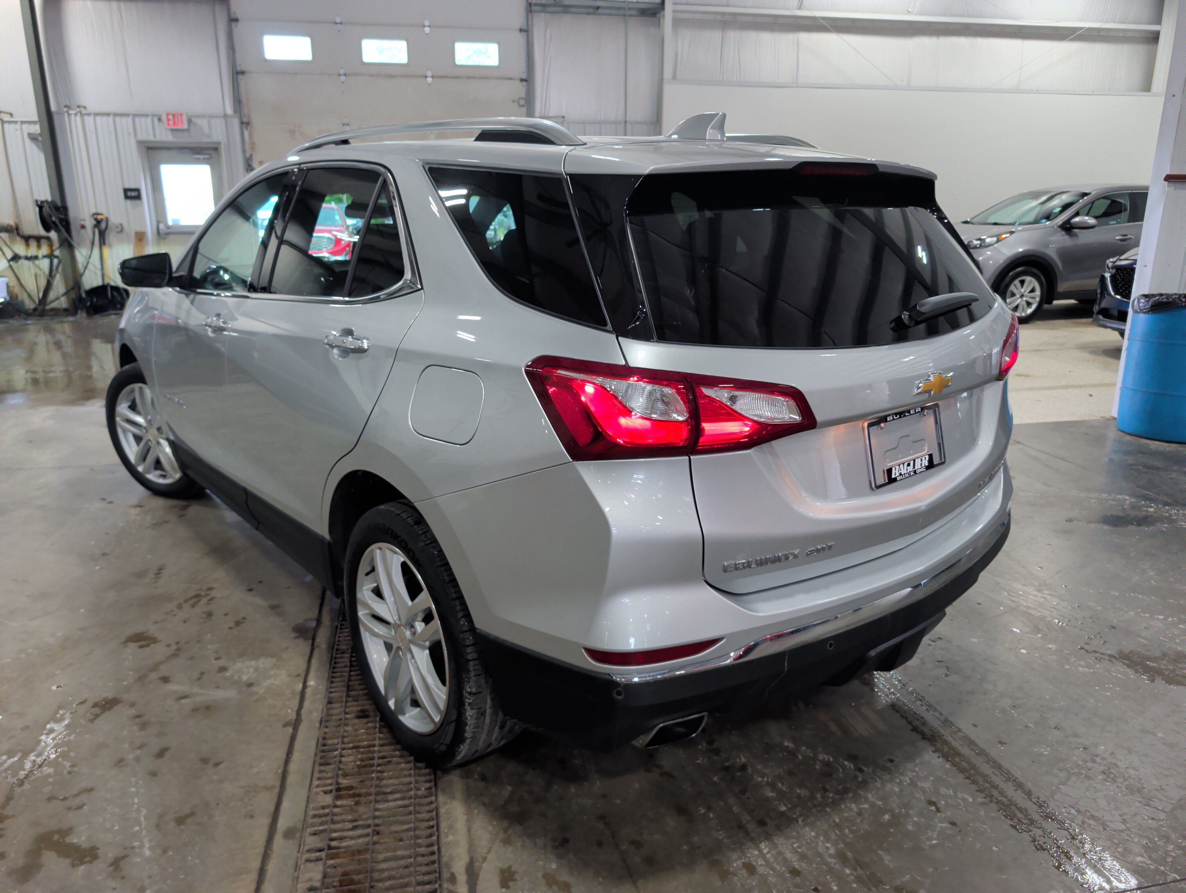 Used 2019 Chevrolet Equinox Premier AWD/4WD image 4