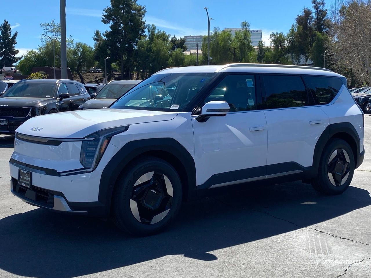 New 2026 Kia EV9 Wind image 7