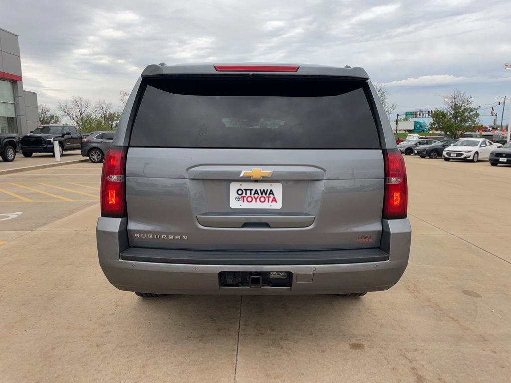 Used 2019 Chevrolet Suburban LT AWD/4WD image 7