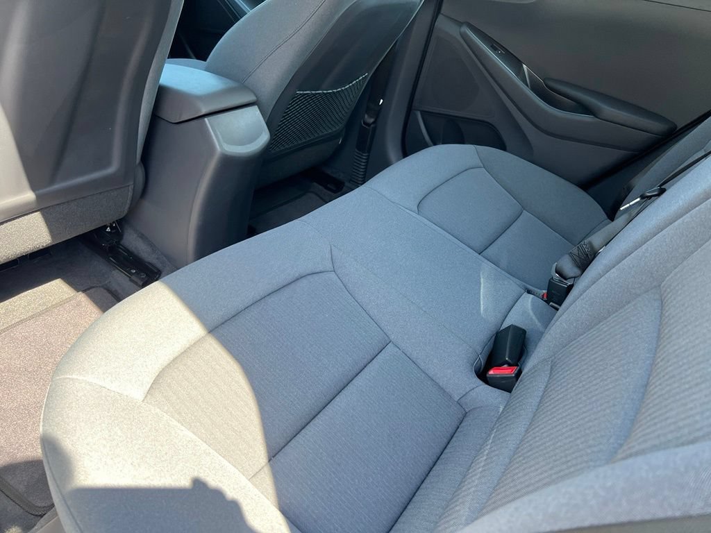 Used 2020 Hyundai Ioniq Blue FWD image 16