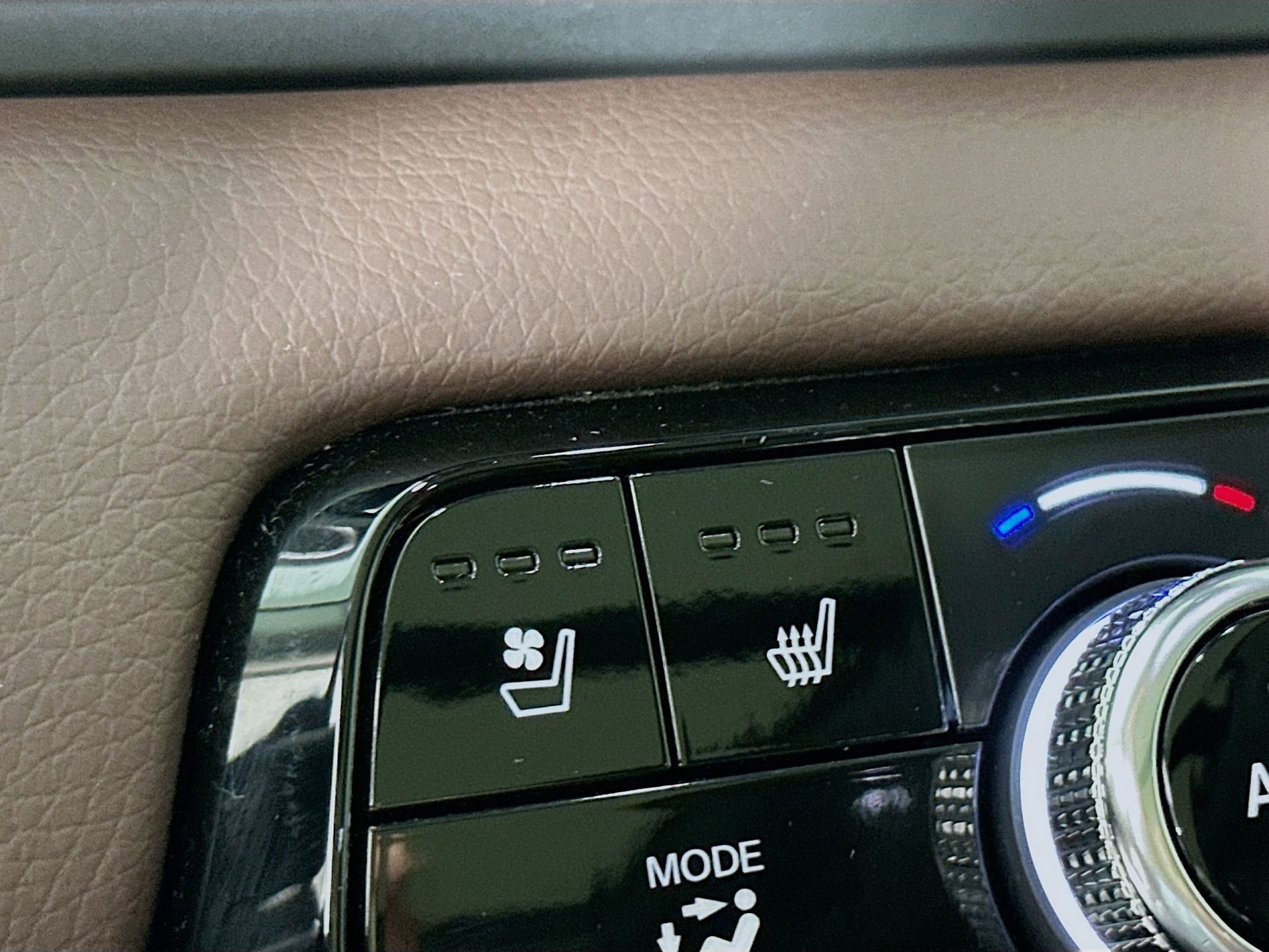 Used 2024 Honda Pilot Elite image 21