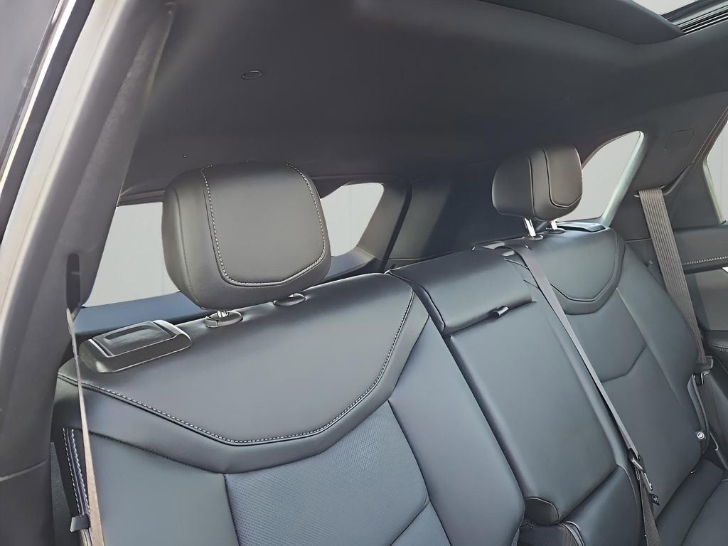Used 2023 Cadillac XT5 Sportv w/ LPO, Floor Liner Package image 17