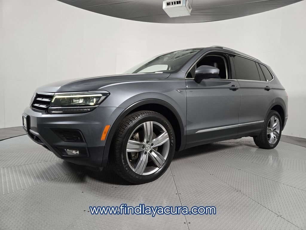 Used 2018 Volkswagen Tiguan SEL Premium image 2
