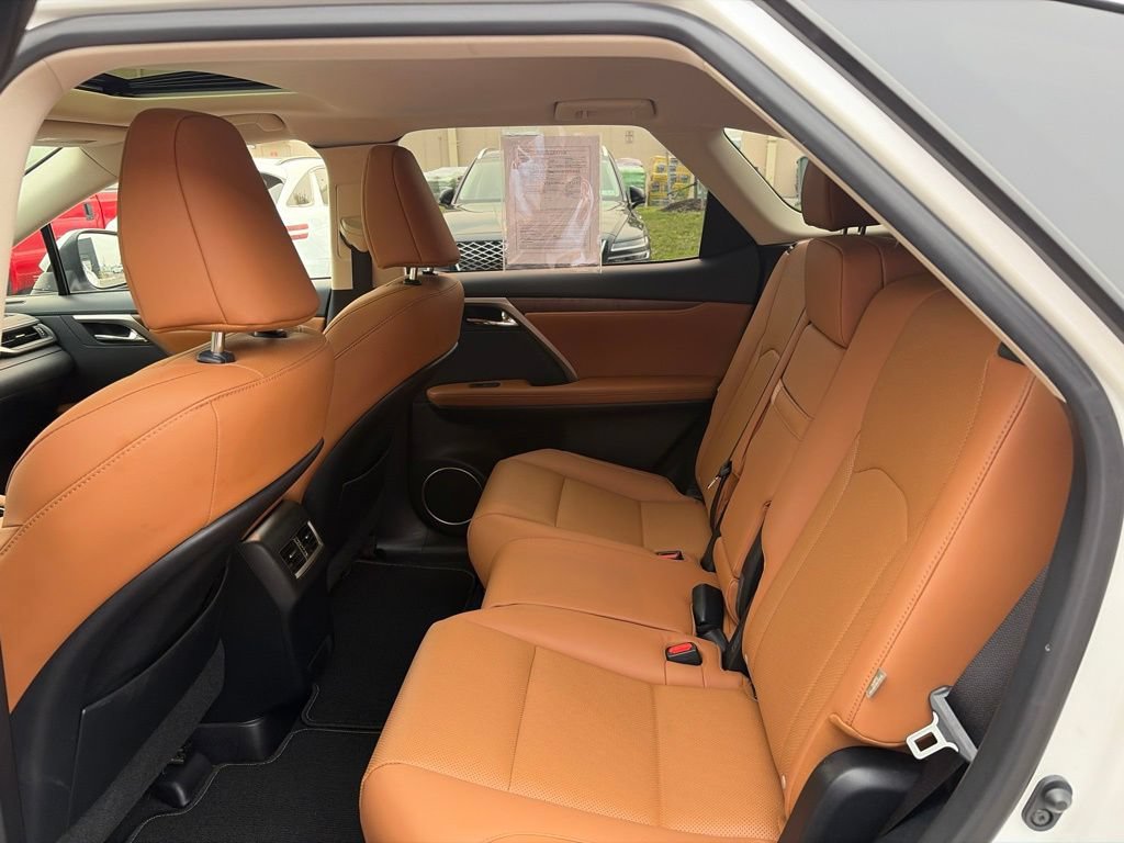 Used 2022 Lexus RX 350L Premium w/ Premium Package AWD/4WD image 19