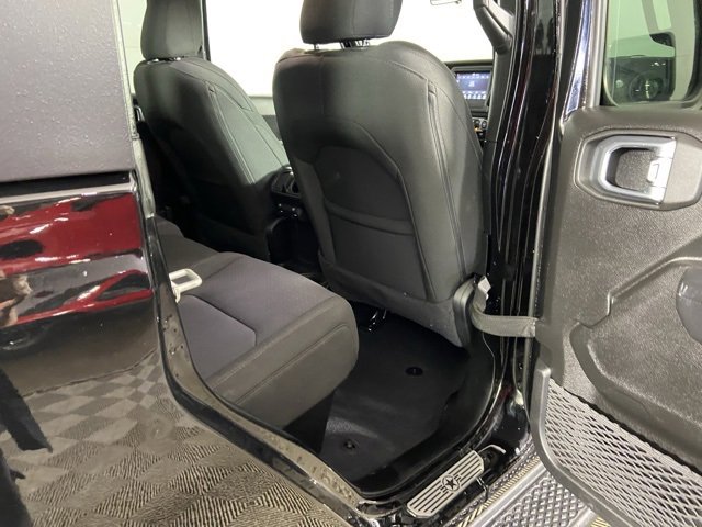 Used 2023 Jeep Gladiator Sport image 12