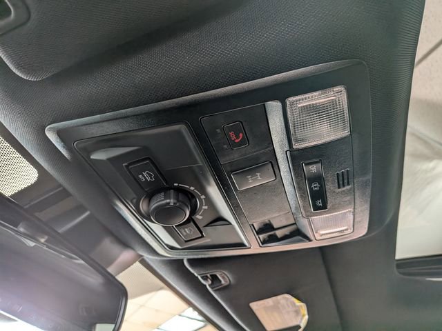 Used 2023 Toyota Tacoma TRD Off-Road w/ TRD Premium Off Road Package AWD/4WD image 19