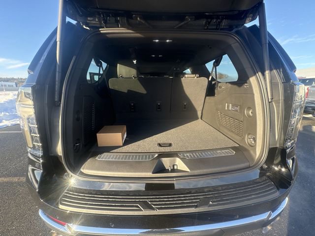 New 2026 Chevrolet Suburban Premier image 27