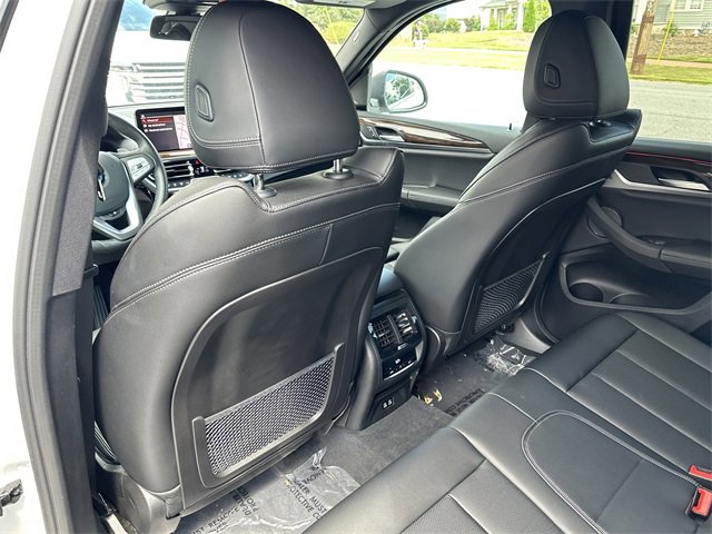 Used 2024 BMW X3 sDrive30i w/ Premium Package image 23