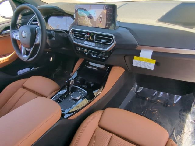 Used 2025 BMW X4 xDrive30i w/ Premium Package image 12