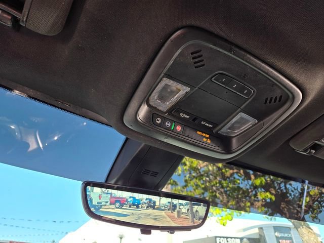 Used 2023 Chevrolet Traverse Premier image 27