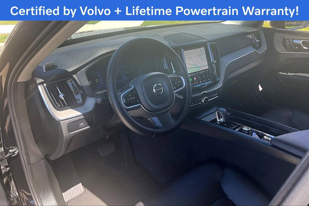 Used 2025 Volvo XC60 B5 Plus image 18