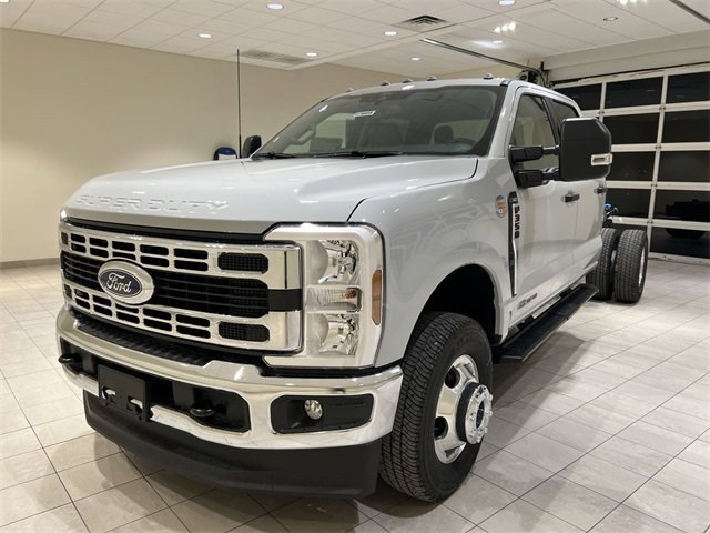New 2026 Ford F350 XLT