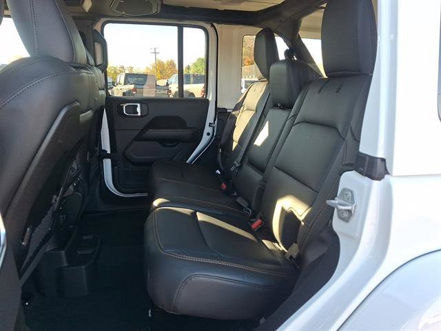 New 2026 Jeep Wrangler Sahara image 7