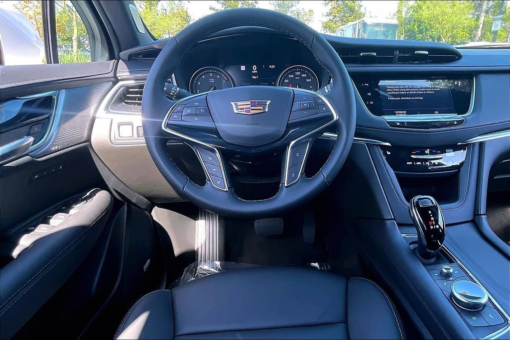 New 2026 Cadillac XT5 Premium Luxury w/ LPO, Floor Liner Package FWD image 21