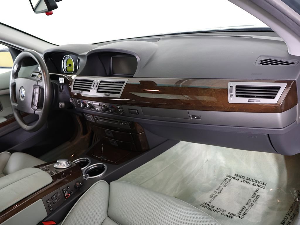 Used 2004 BMW 745Li RWD image 26