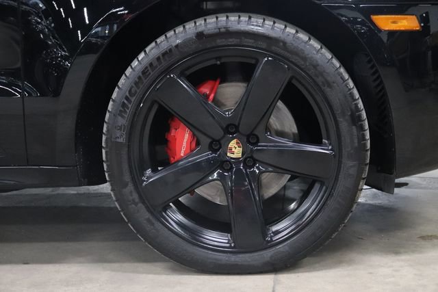 Used 2018 Porsche Macan GTS AWD/4WD image 30