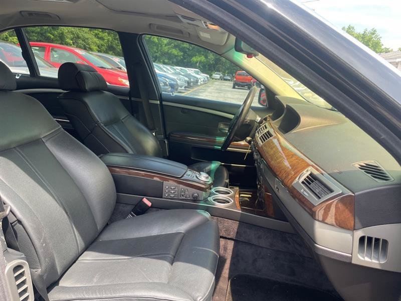 Used 2004 BMW 745Li RWD image 12