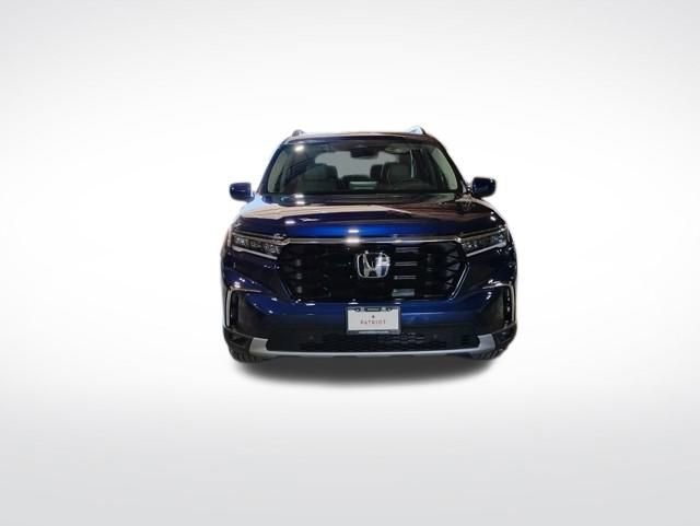 New 2025 Honda Pilot Touring image 8