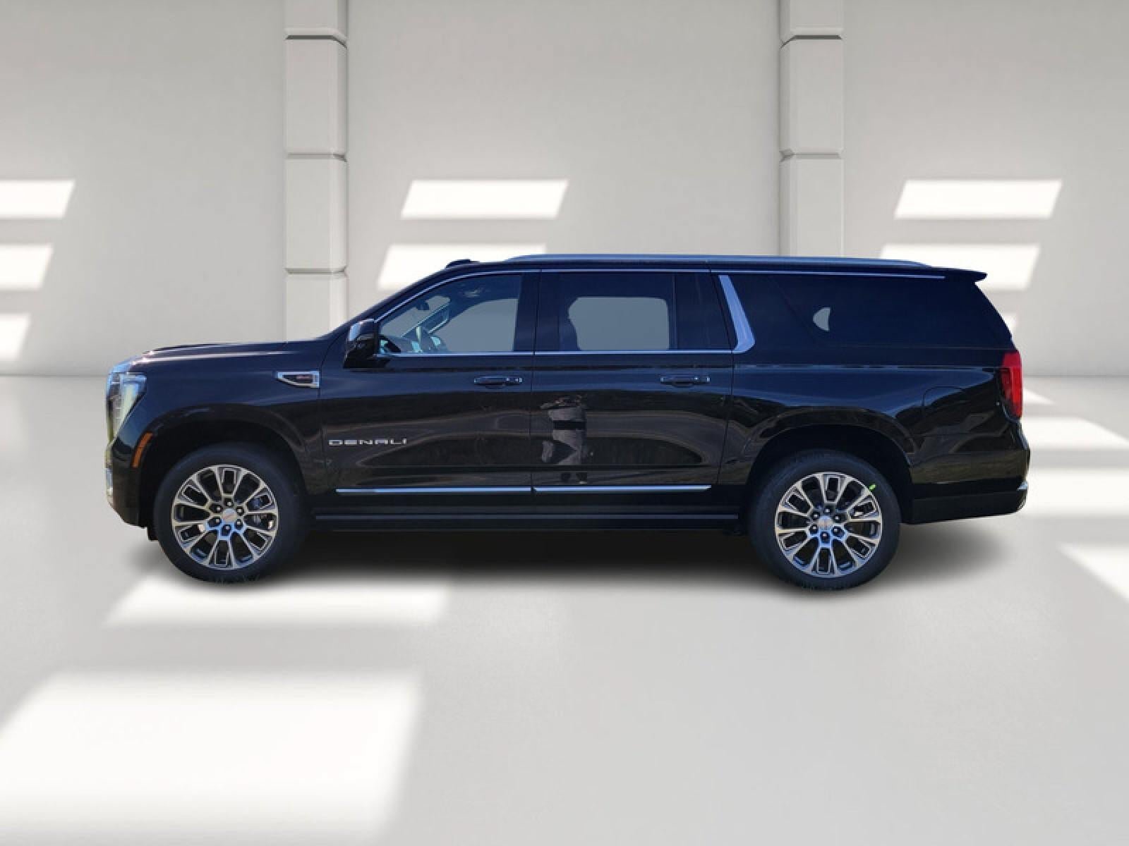 New 2026 GMC Yukon XL Denali w/ Denali Reserve Package RWD image 4