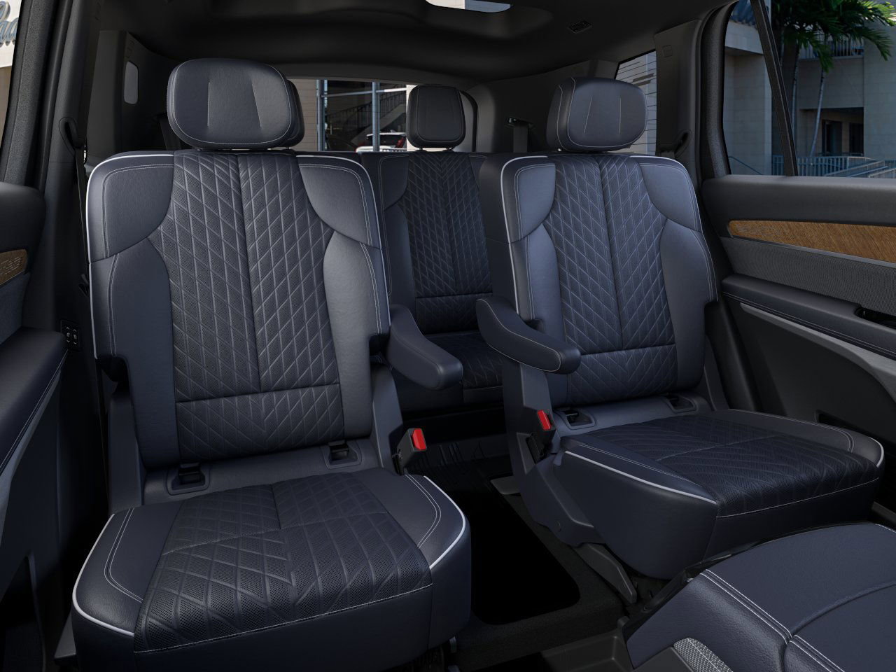 New 2026 Cadillac Vistiq Premium Luxury w/ LPO, Floor Liner Package image 17