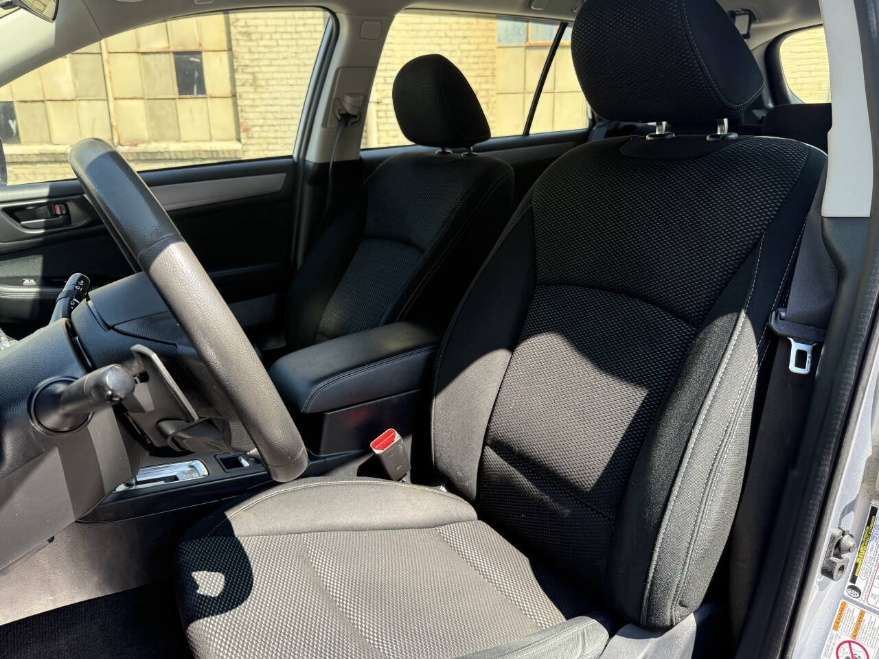 Used 2017 Subaru Outback 2.5i AWD/4WD image 30