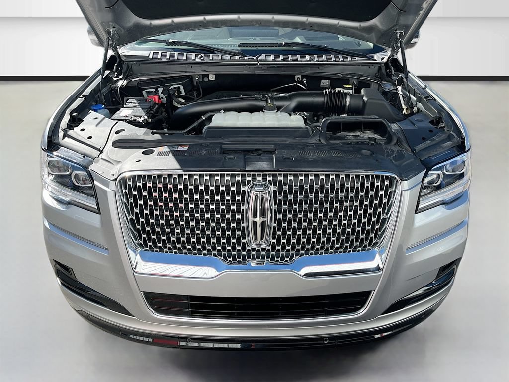 Used 2024 Lincoln Navigator Reserve AWD/4WD image 34