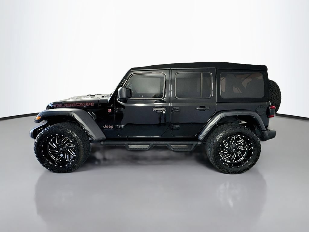 Used 2022 Jeep Wrangler Unlimited Rubicon w/ LED Lighting Group AWD/4WD image 4