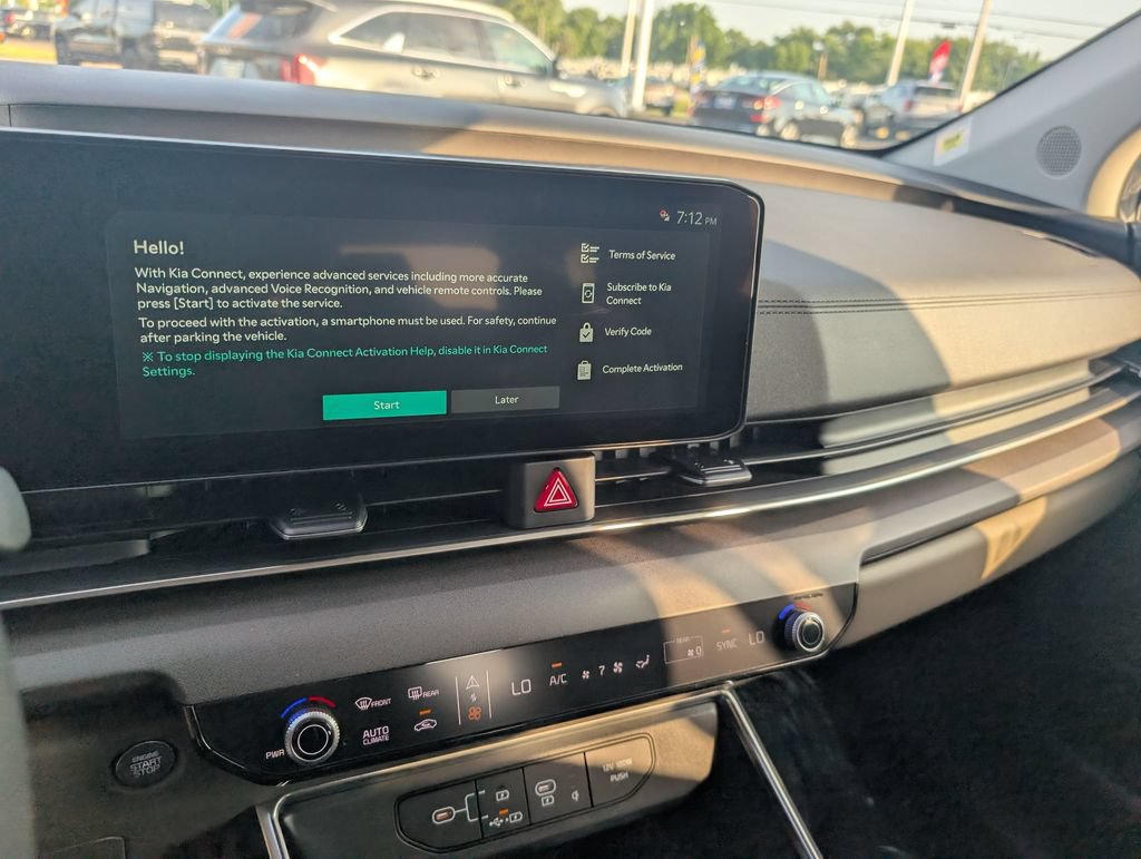 New 2026 Kia Carnival EX FWD image 17