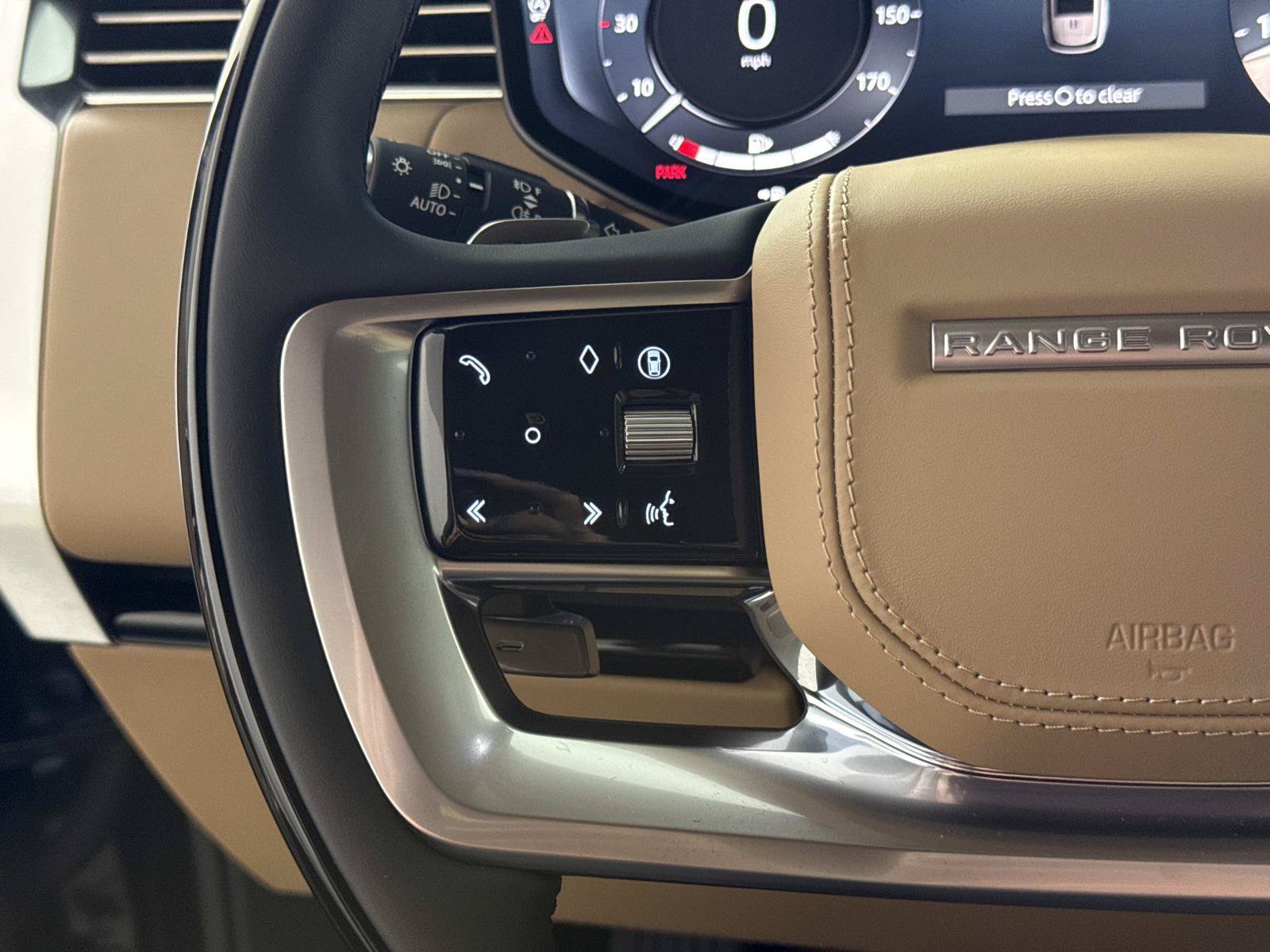 New 2026 Land Rover Range Rover Autobiography AWD/4WD image 34