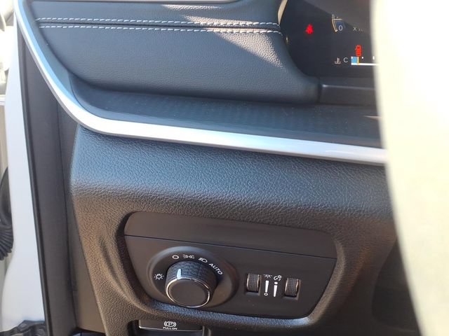 Certified 2023 Jeep Grand Cherokee L Laredo AWD/4WD image 21