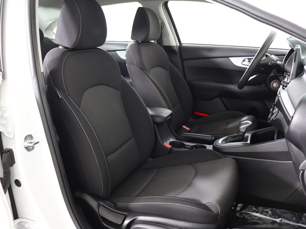 Used 2022 Kia Forte LXS w/ LXS Technology Package FWD image 28