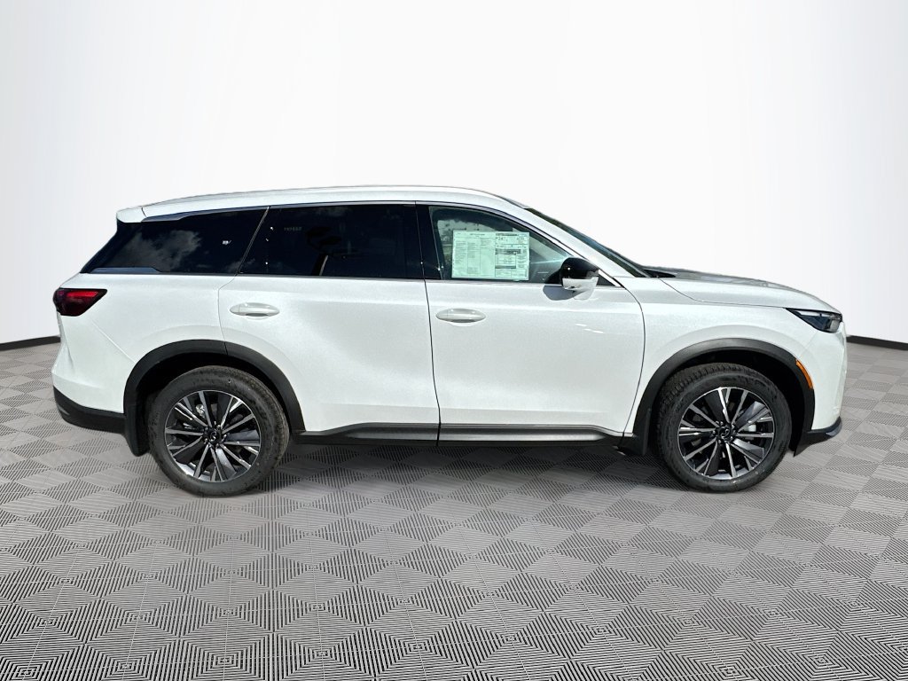 Used 2027 INFINITI QX60 Luxe w/ Cargo Package FWD image 5