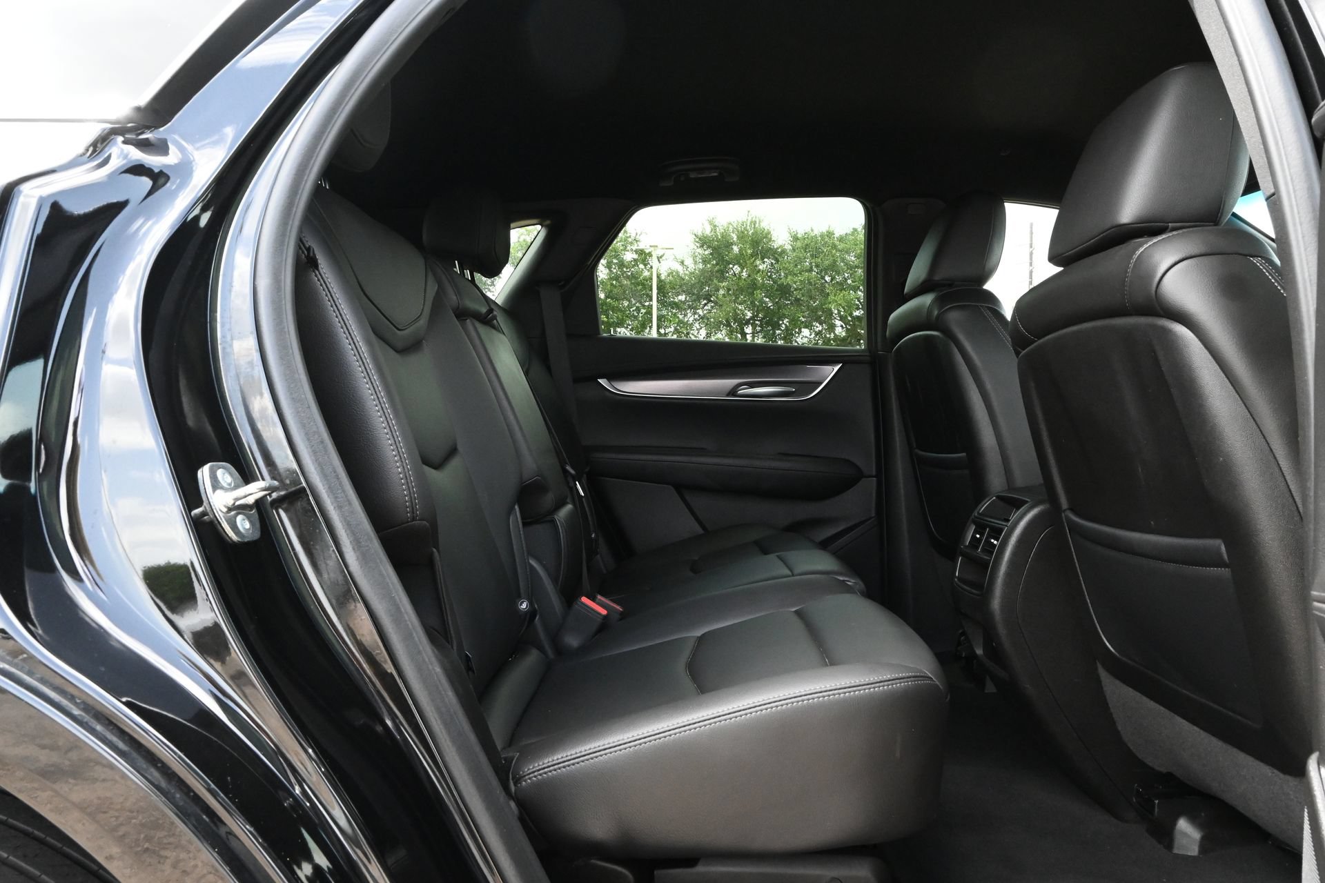 Certified 2025 Cadillac XT5 Luxury FWD image 24