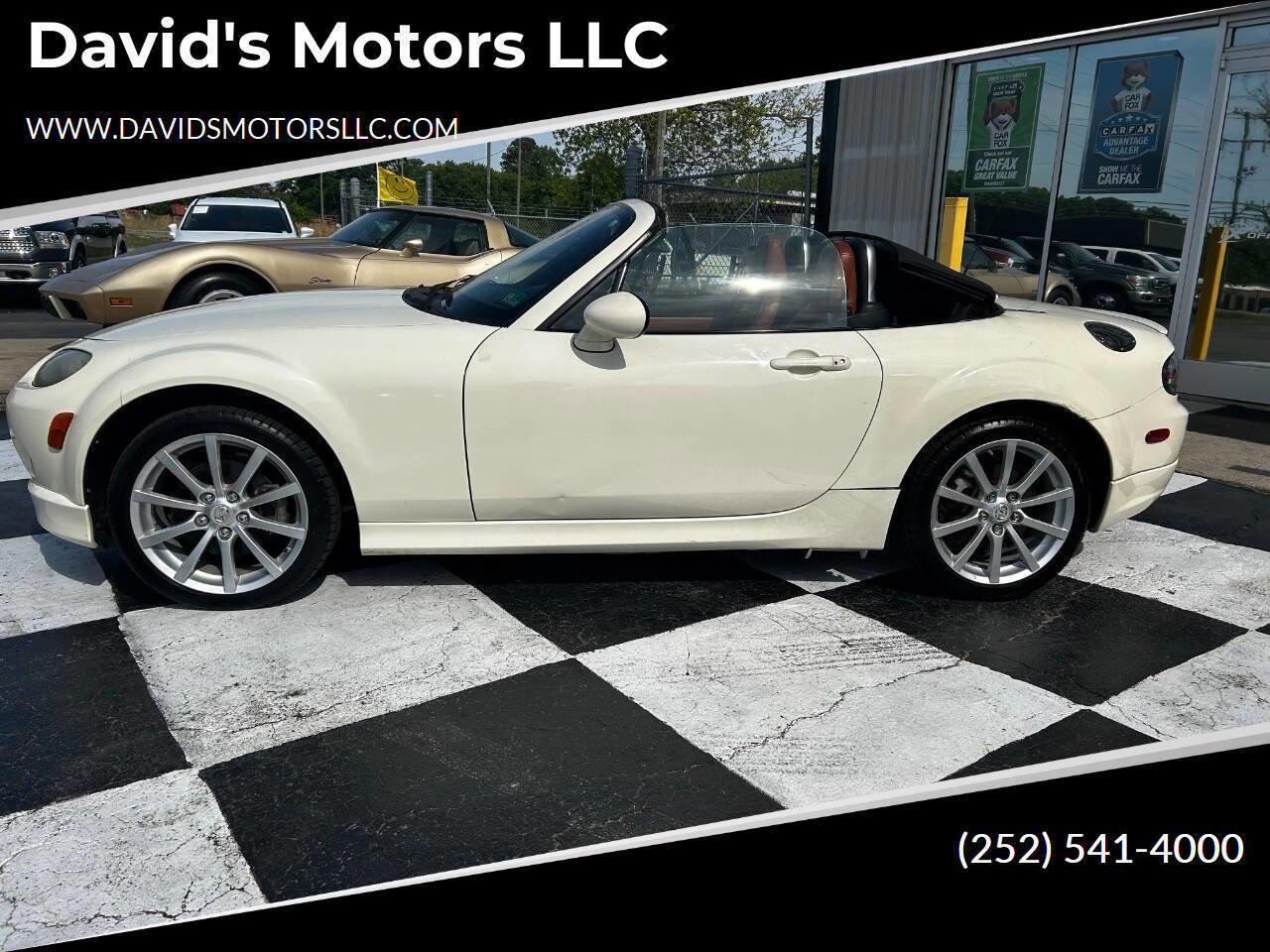 Used 2006 MAZDA MX-5 Miata Grand Touring w/ Premium Pkg RWD image 1
