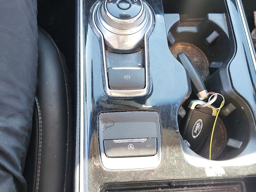 Used 2019 Ford Edge SEL w/ Equipment Group 201A image 28