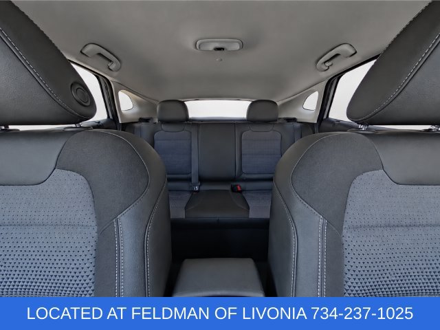 Used 2025 Chevrolet Trax LT w/ Driver Confidence Package FWD image 22