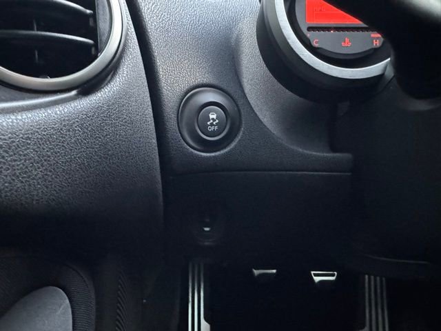 Used 2013 Nissan 370Z NISMO image 25