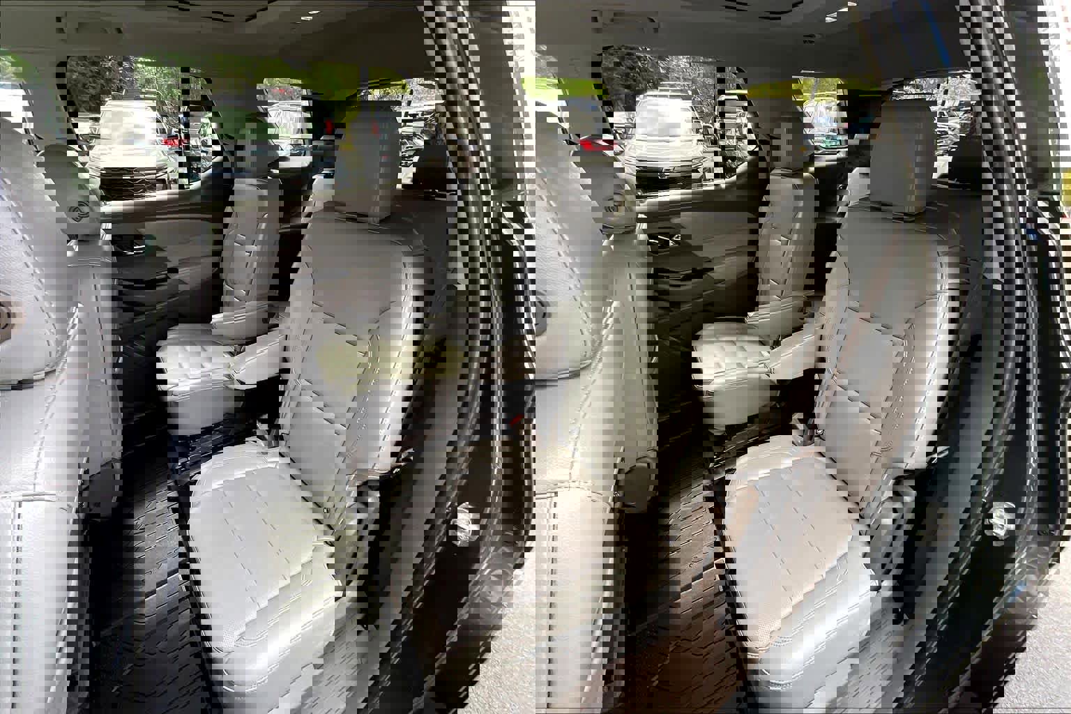 Used 2019 Chevrolet Traverse Premier w/ Driver Confidence II Package image 25