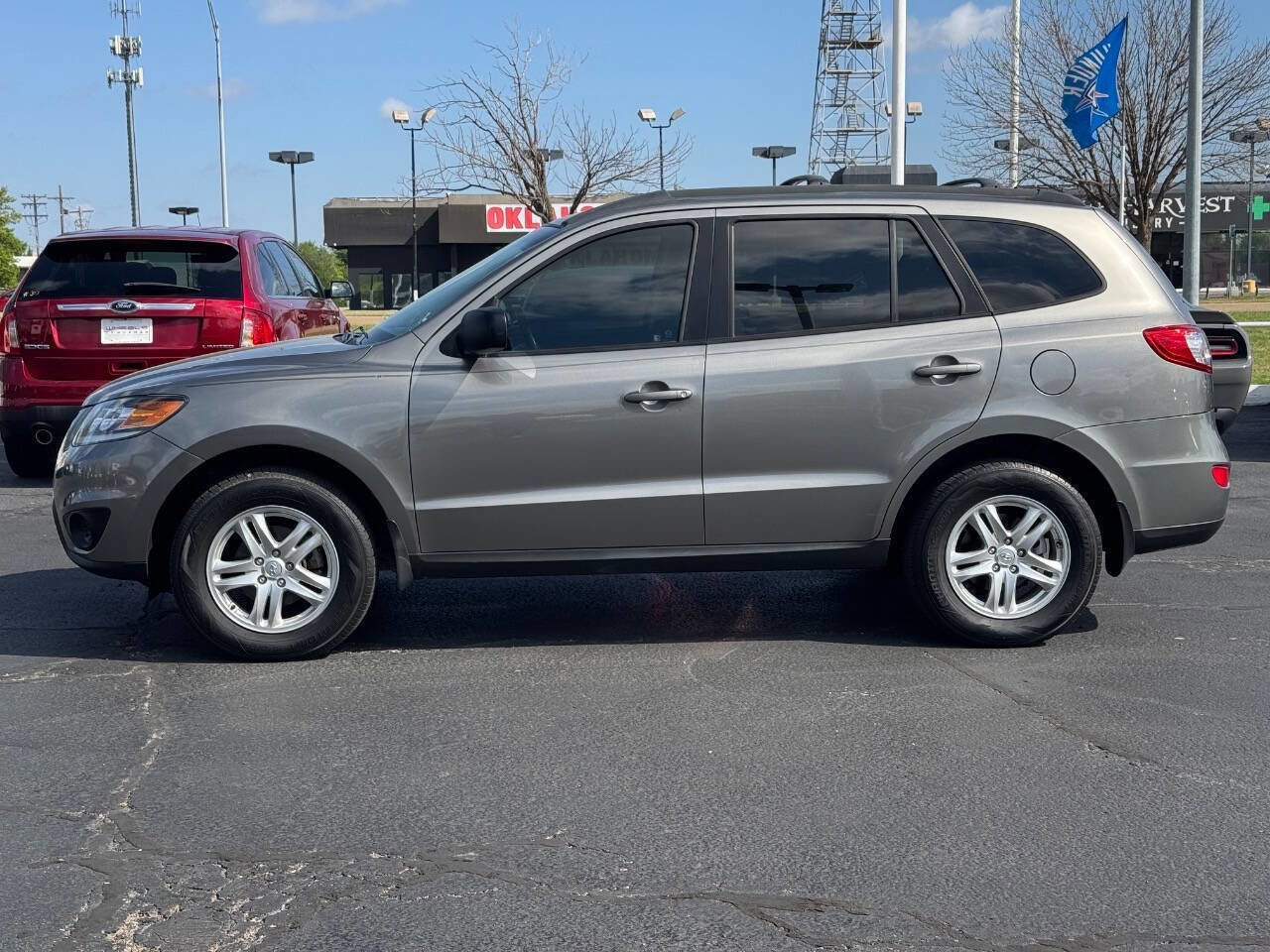 Used 2012 Hyundai Santa Fe GLS image 8