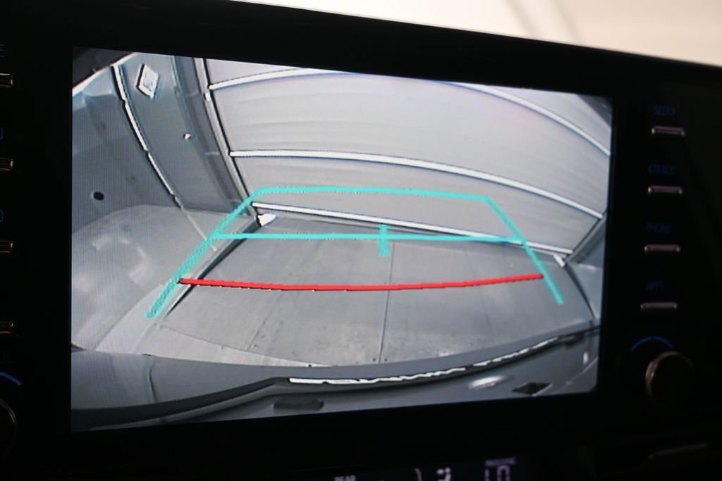 Used 2024 Toyota Sienna XSE w/ XSE Plus Package FWD image 14