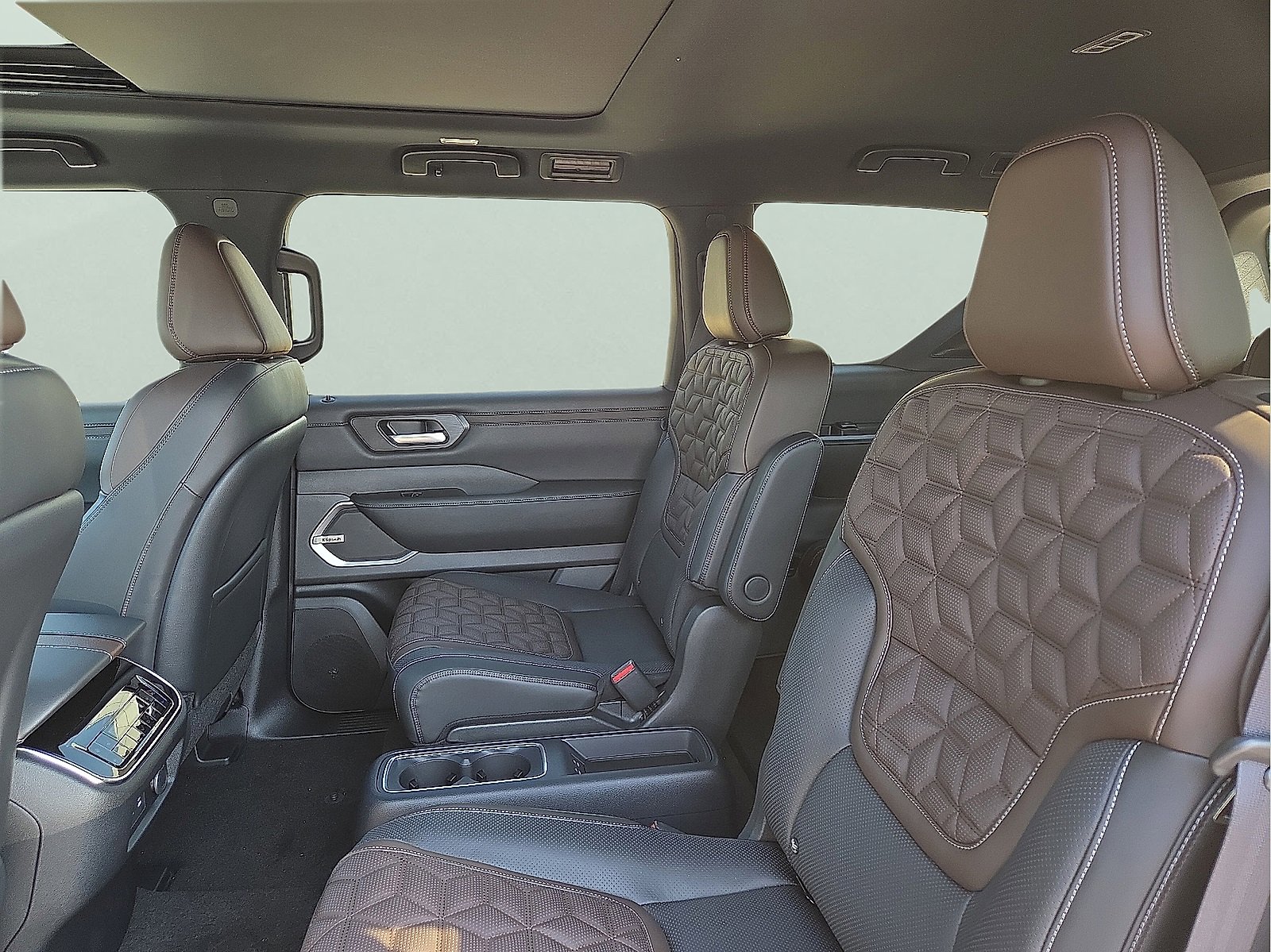 New 2026 Nissan Armada Platinum Reserve image 10